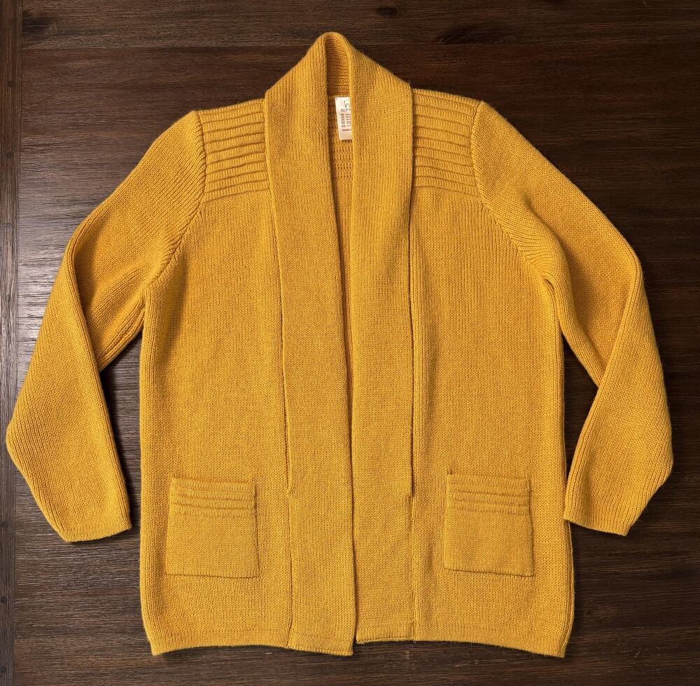 Marigold 100% Alpaca Cardigan Sweater Womens S/M Peruvian Made in Peru